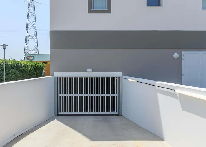 Hôtel accueillant les animaux: The Originals Access, Hôtel Le Beaulieu, La Rochelle Est (Inter-Hotel)